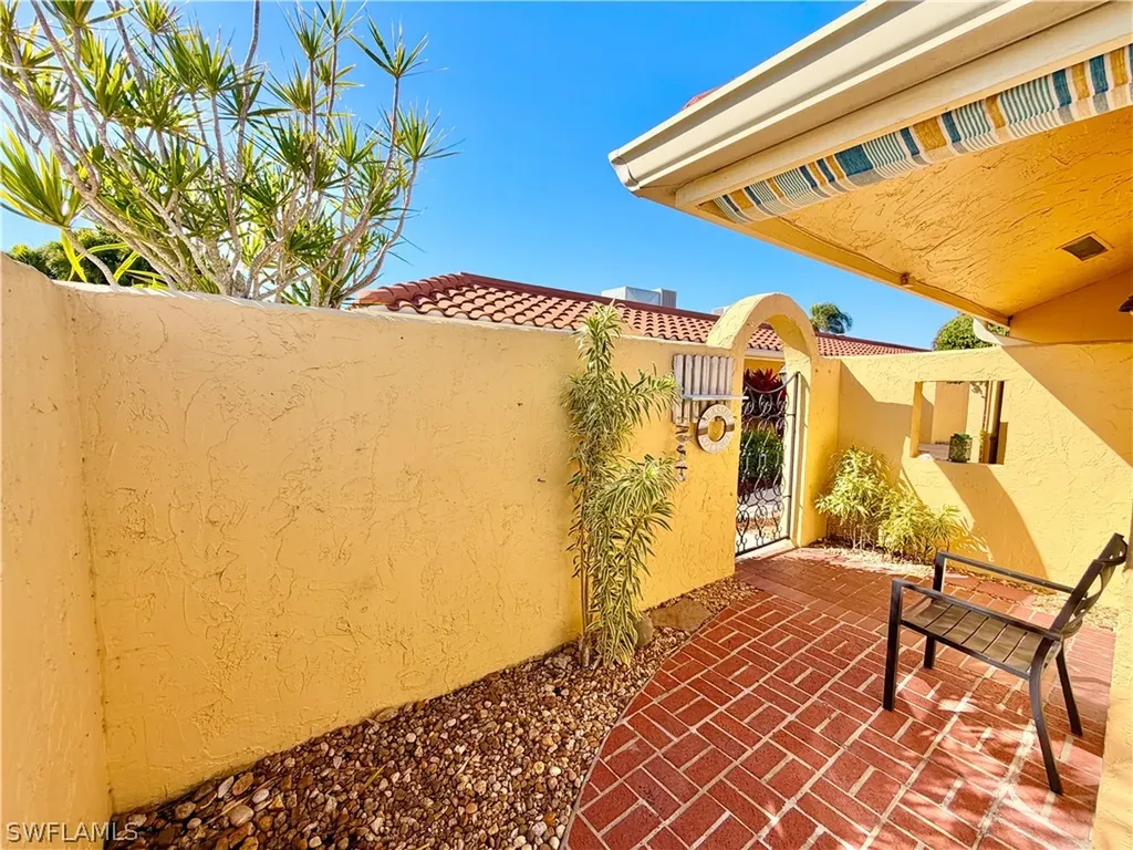 136 Harrison Road Naples FL 34112