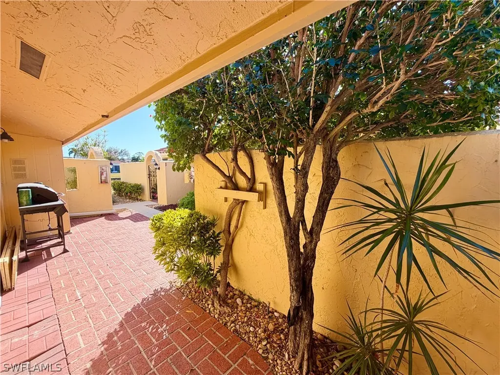 136 Harrison Road Naples FL 34112