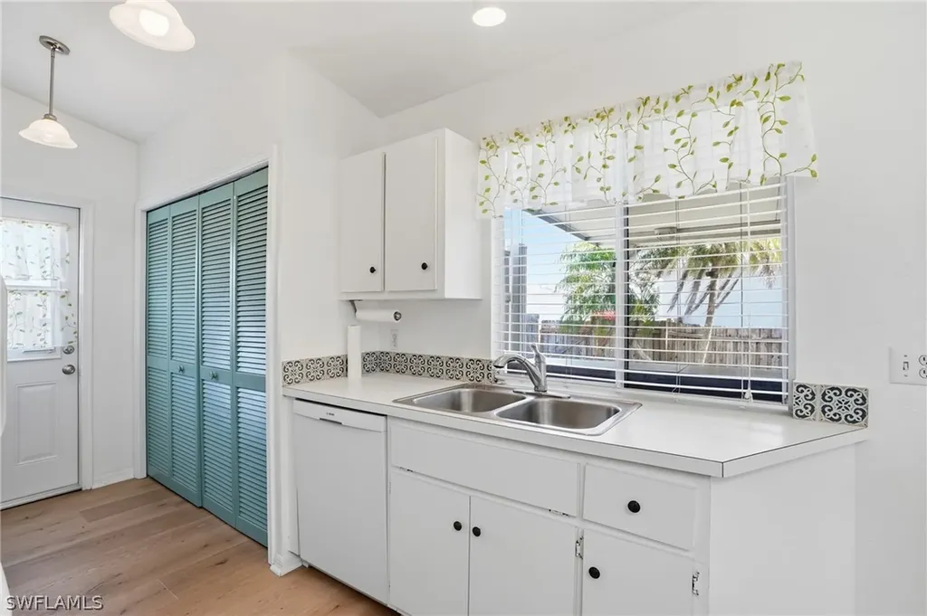 17179 Lee Road Fort Myers FL 33967