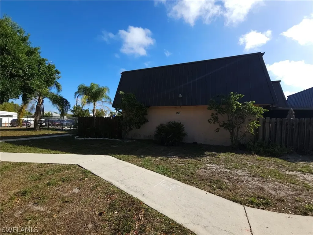 17983 San Juan Court Fort Myers FL 33967