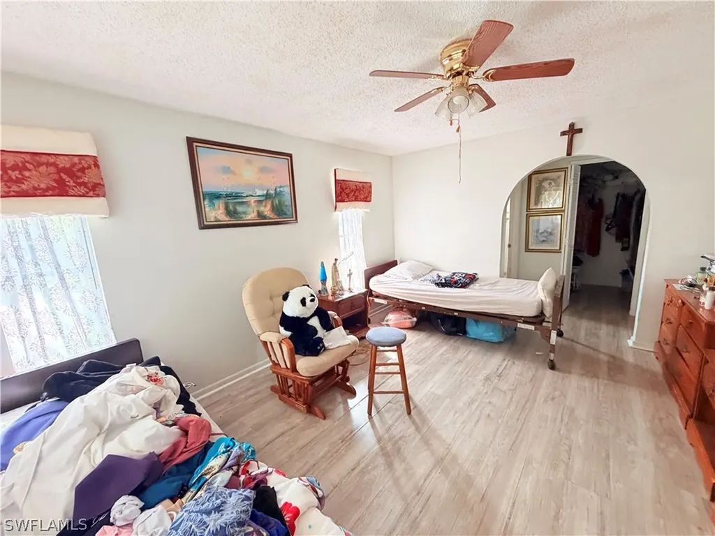 1439 SE 15th Street Cape Coral FL 33990