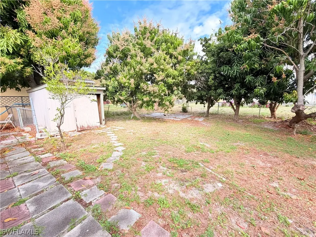 1439 SE 15th Street Cape Coral FL 33990