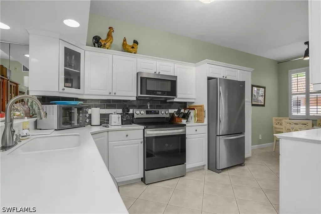 6630 Beach Resort Drive Naples FL 34114