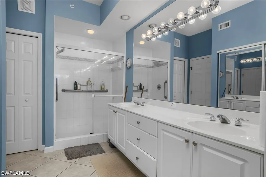 6630 Beach Resort Drive Naples FL 34114