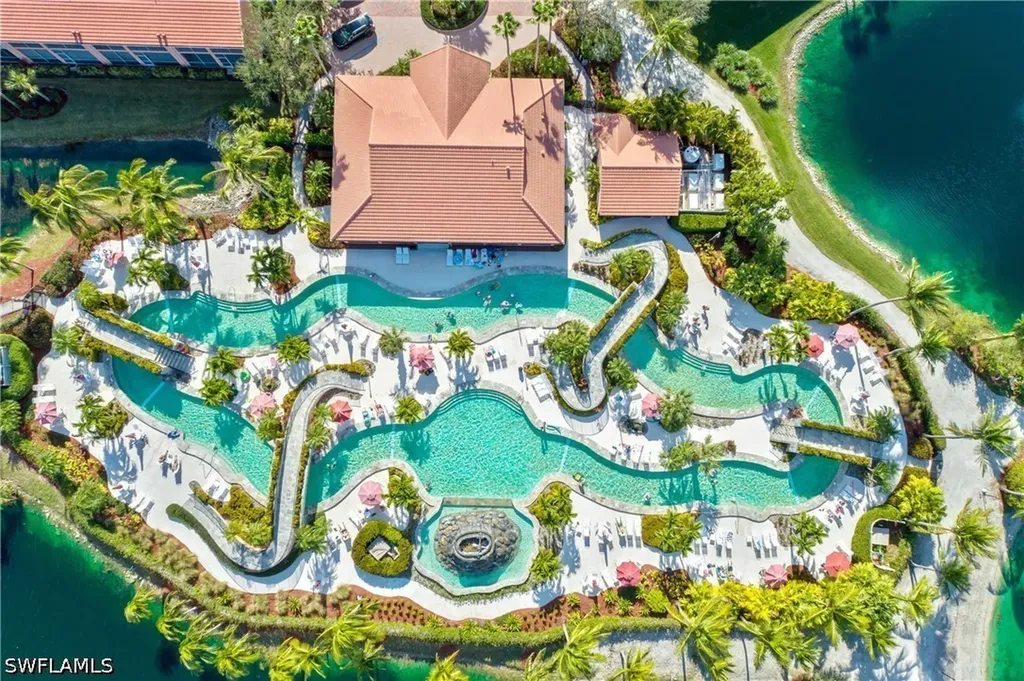 6630 Beach Resort Drive Naples FL 34114