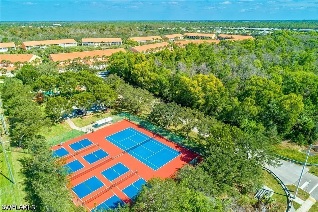 6630 Beach Resort Drive Naples FL 34114
