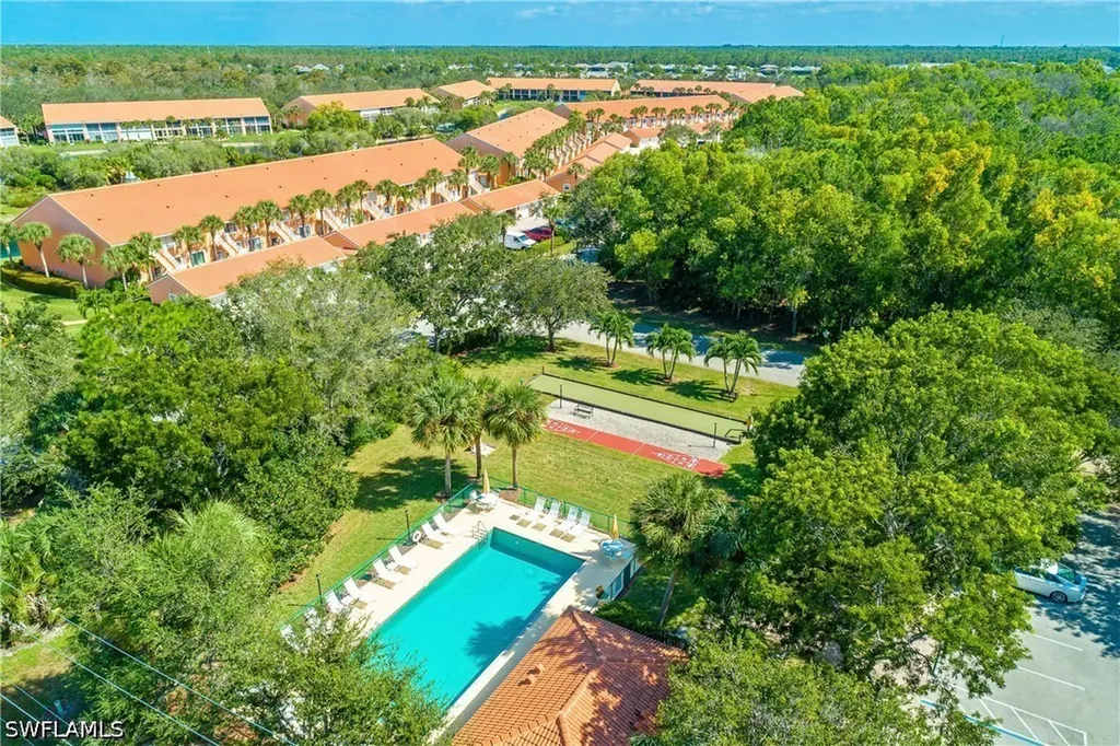 6630 Beach Resort Drive Naples FL 34114
