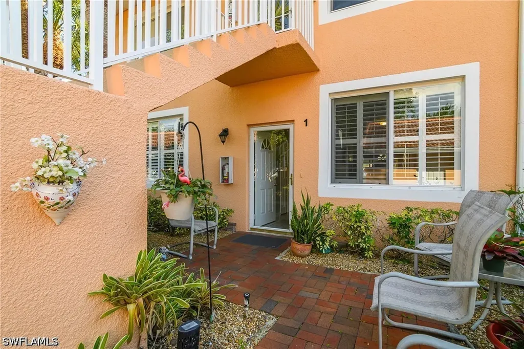 6630 Beach Resort Drive Naples FL 34114