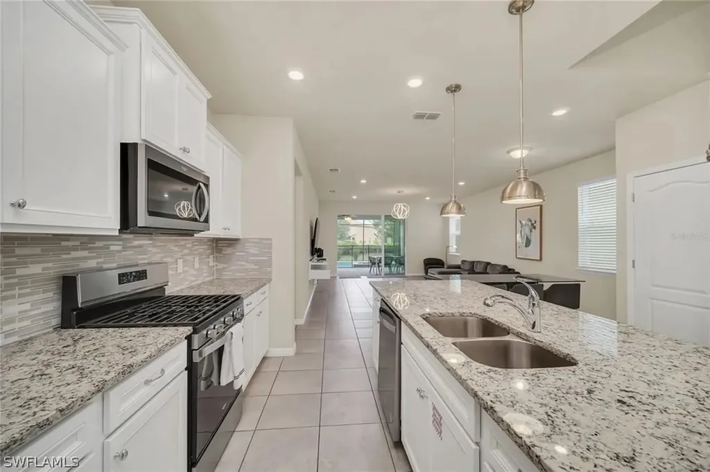 7407 Oakmoss Loop Davenport FL 33837