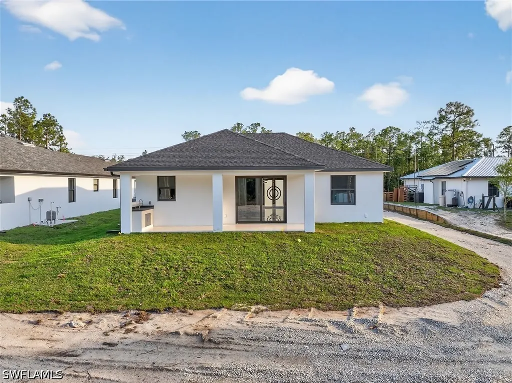 3549 43rd Avenue NE Naples FL 34120
