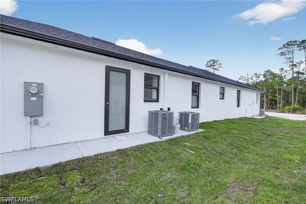 3549 43rd Avenue NE Naples FL 34120