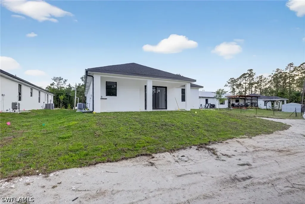 3549 43rd Avenue NE Naples FL 34120