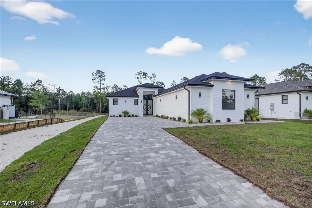 3549 43rd Avenue NE Naples FL 34120