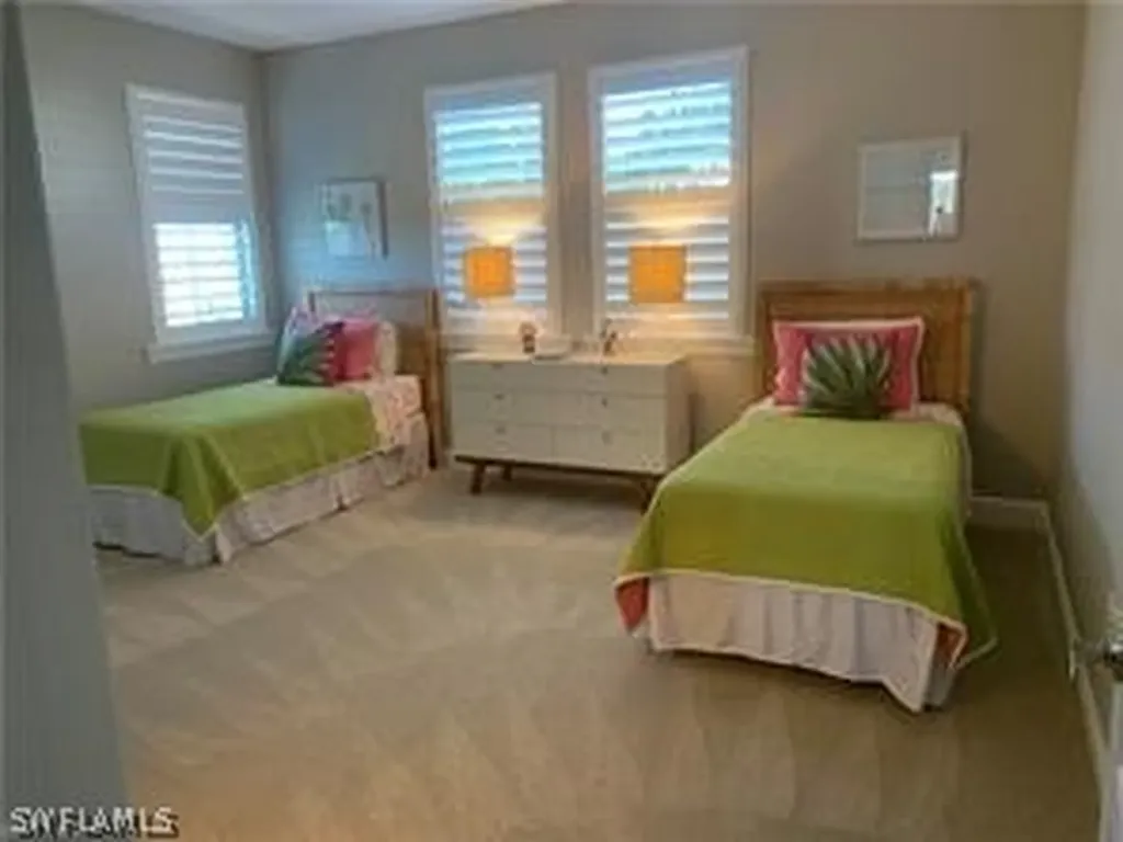 16390 Viansa Way Naples FL 34110