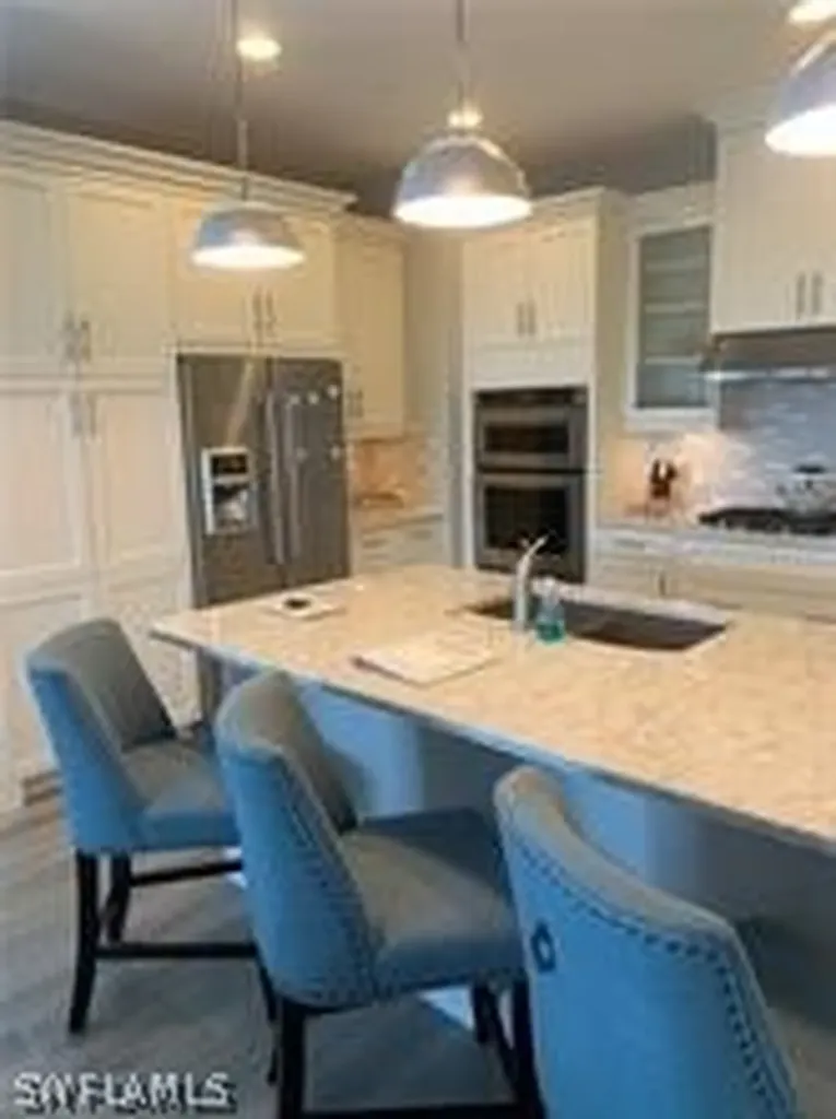 16390 Viansa Way Naples FL 34110