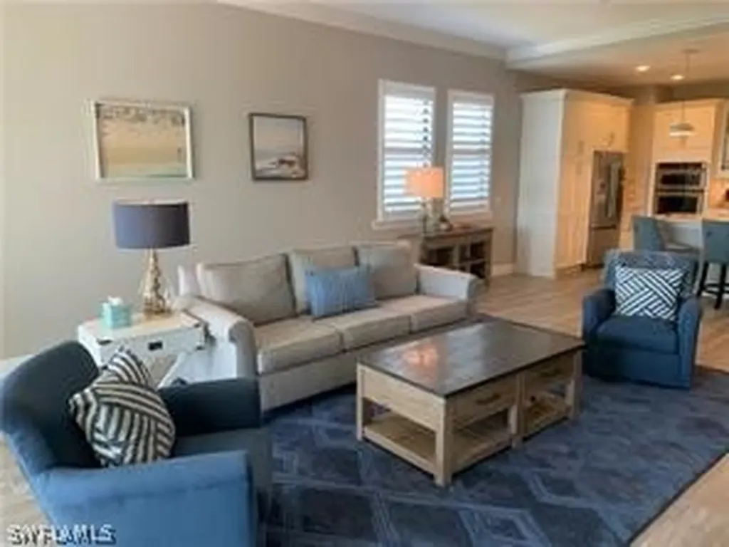 16390 Viansa Way Naples FL 34110