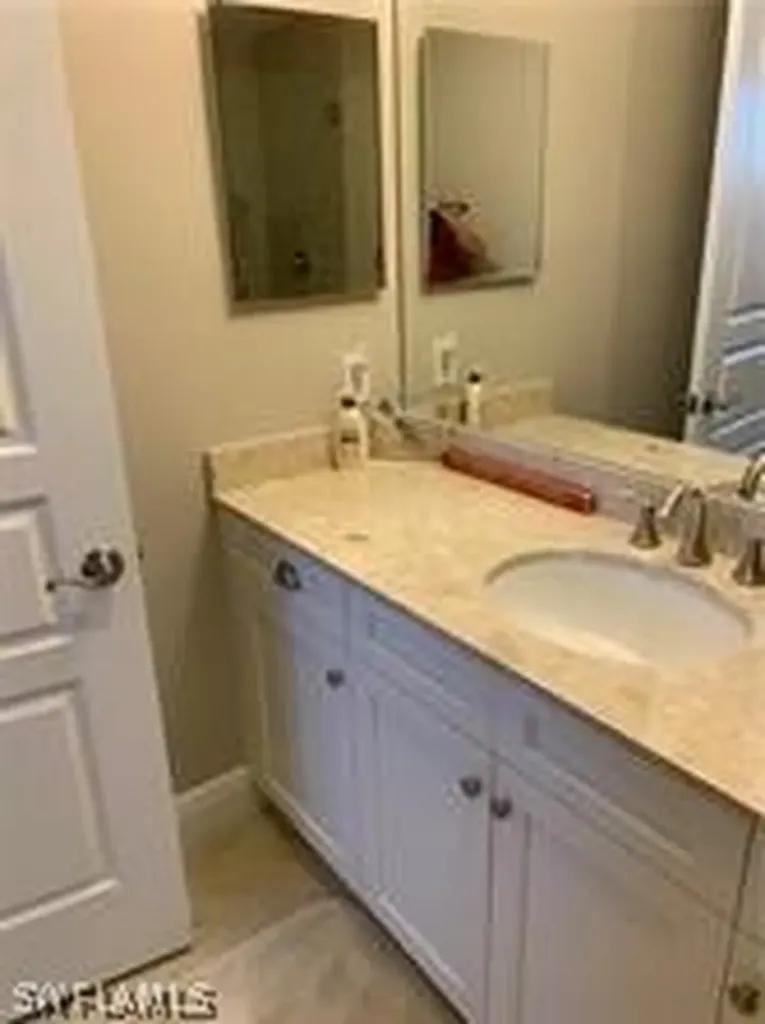 16390 Viansa Way Naples FL 34110