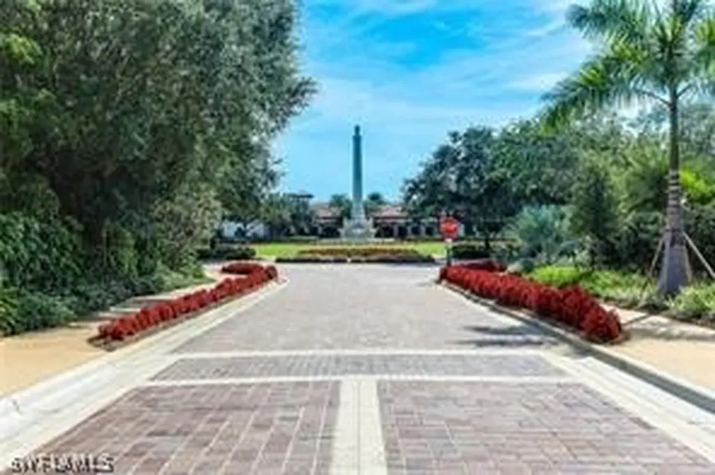 16390 Viansa Way Naples FL 34110