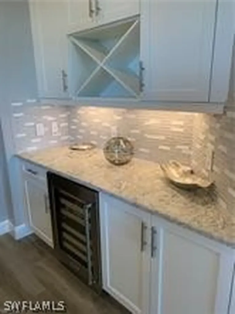 16390 Viansa Way Naples FL 34110