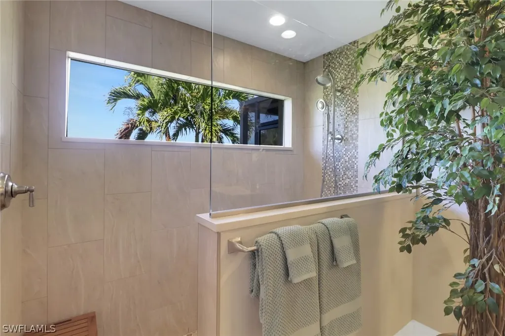 1466 Vintage Lane Naples FL 34104