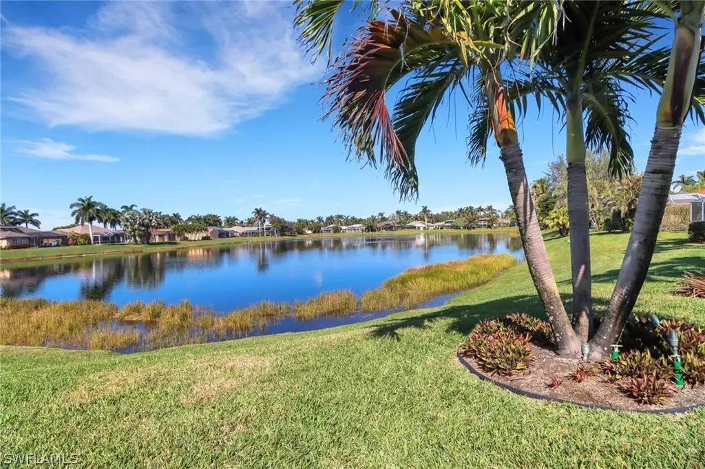 1466 Vintage Lane Naples FL 34104