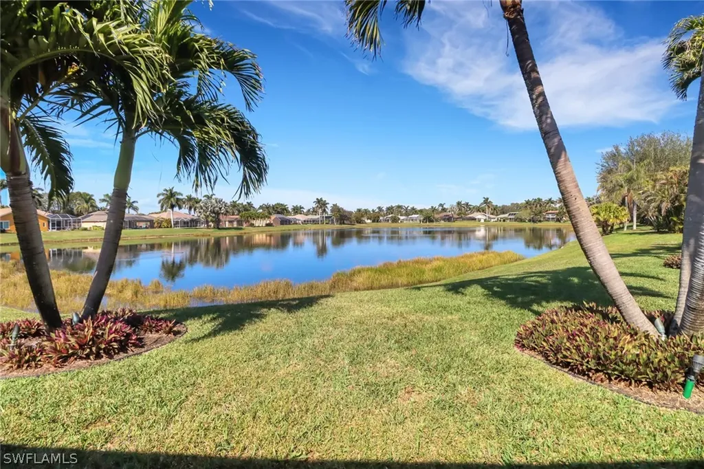 1466 Vintage Lane Naples FL 34104