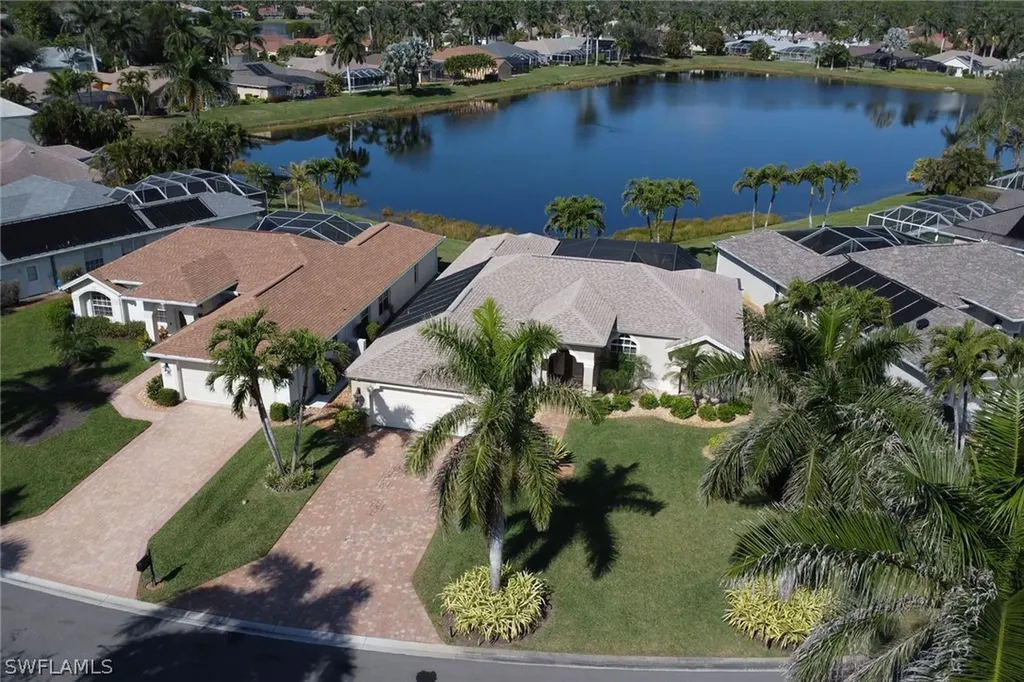 1466 Vintage Lane Naples FL 34104