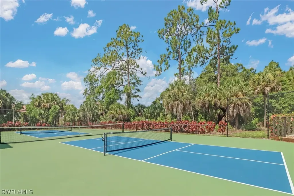 1466 Vintage Lane Naples FL 34104