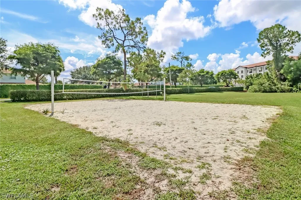 1466 Vintage Lane Naples FL 34104