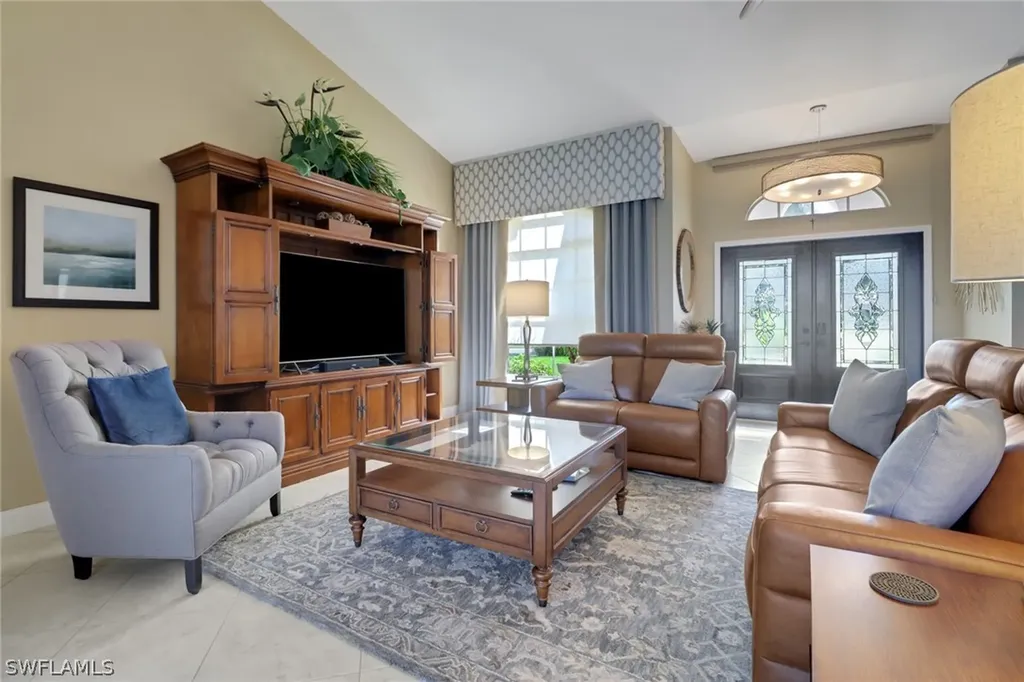 1466 Vintage Lane Naples FL 34104