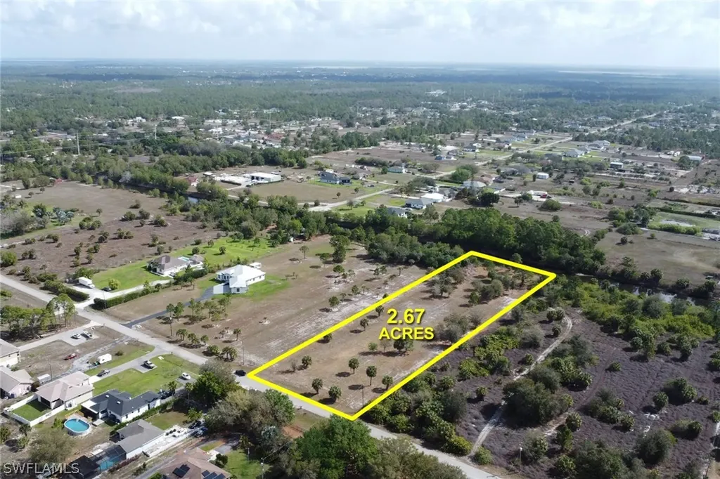 Xxxx 22nd Street NE Naples FL 34120
