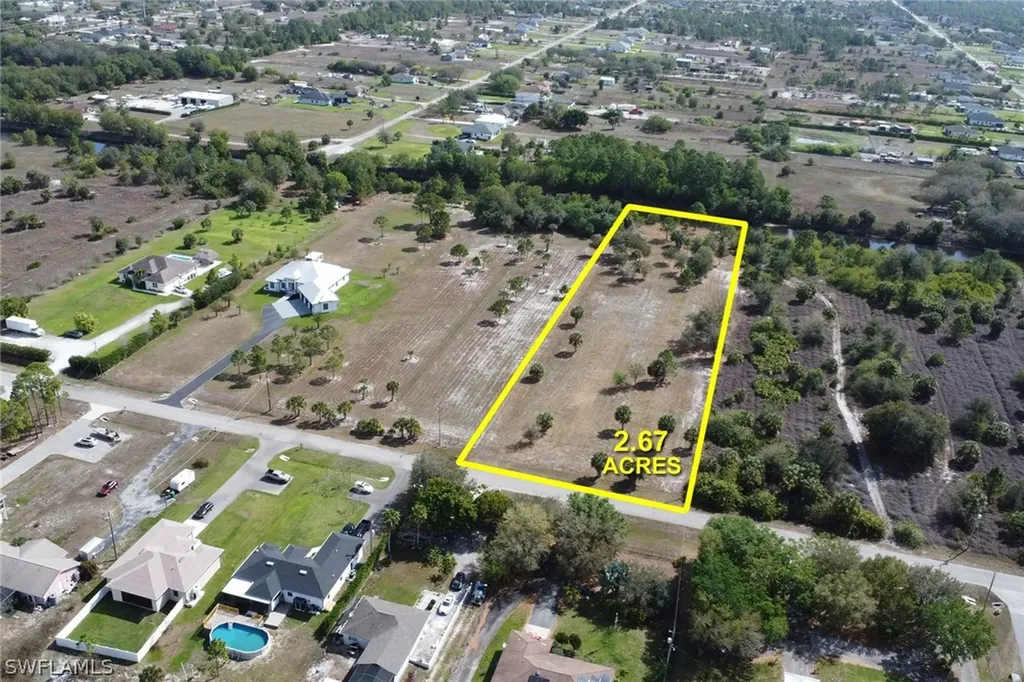 Xxxx 22nd Street NE Naples FL 34120