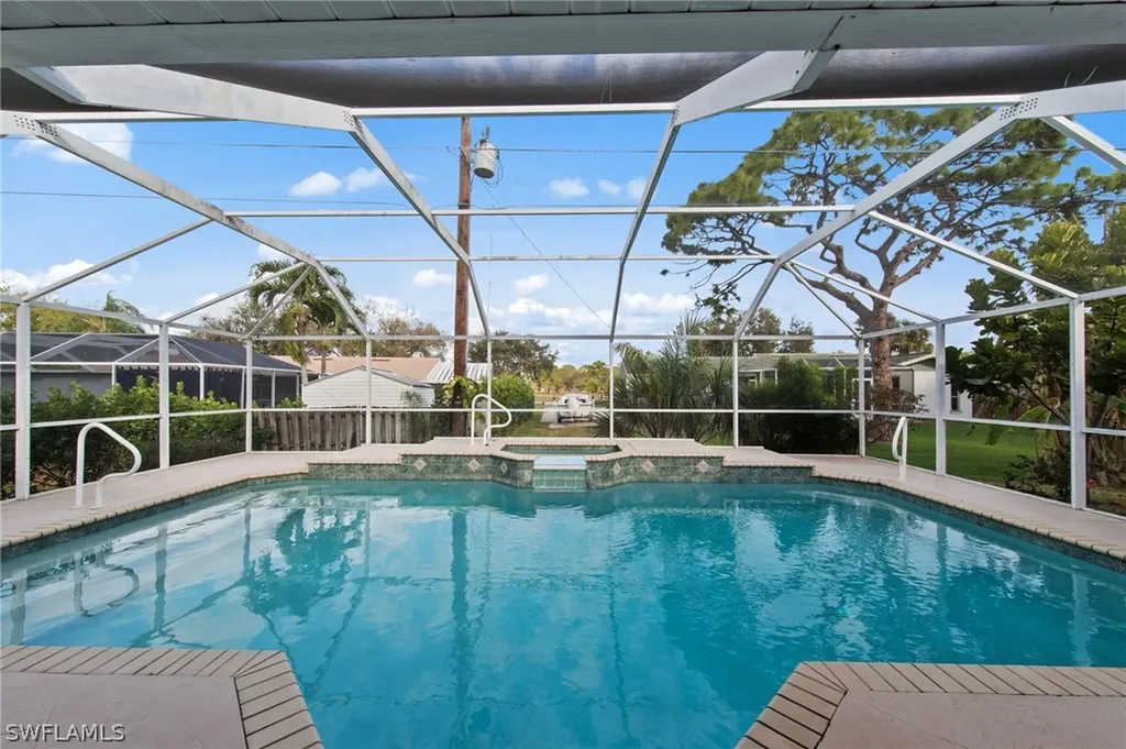 4724 Riverside Drive Estero FL 33928