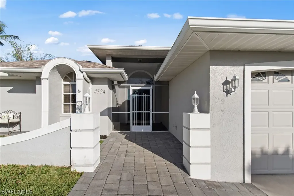 4724 Riverside Drive Estero FL 33928