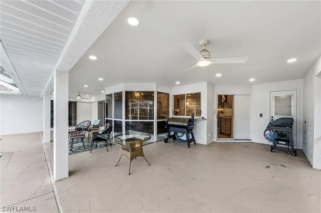 4724 Riverside Drive Estero FL 33928
