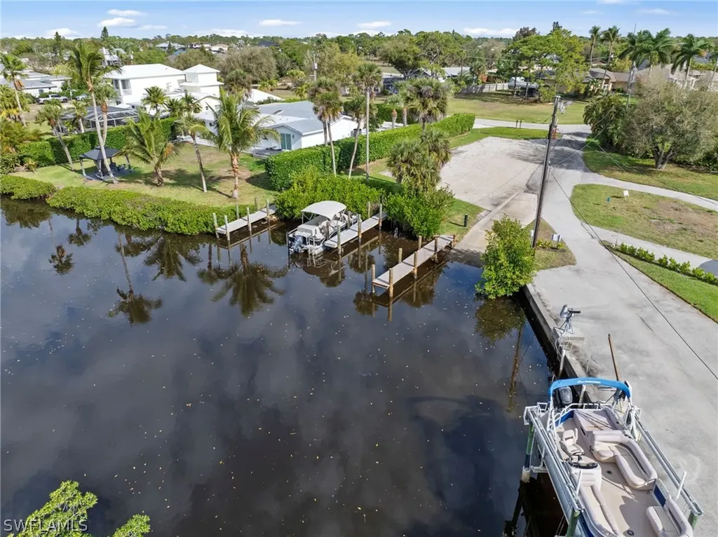 4724 Riverside Drive Estero FL 33928