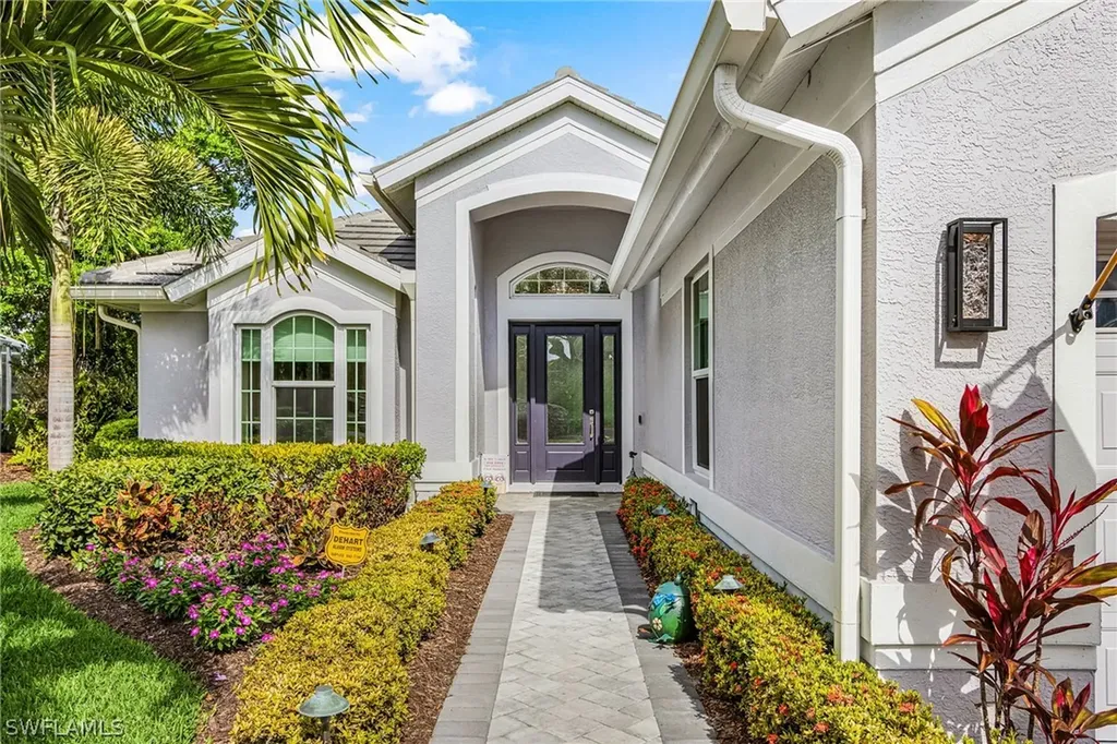 1799 Langford Lane Naples FL 34109