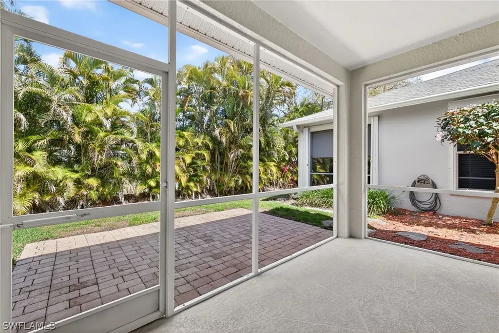 599 Crossfield Circle Naples FL 34104