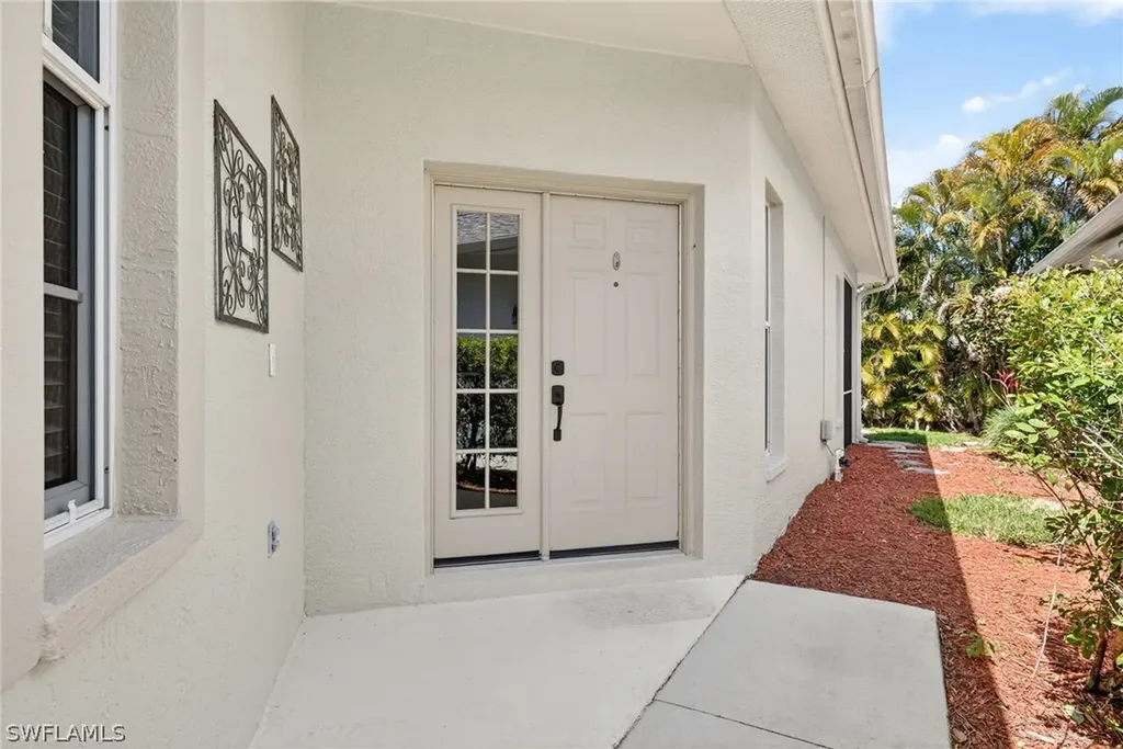 599 Crossfield Circle Naples FL 34104