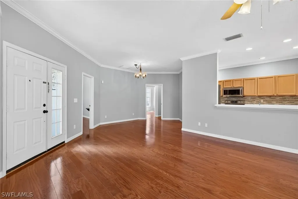 599 Crossfield Circle Naples FL 34104