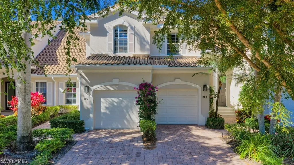 Naples FL, 12850 Carrington Circle, Unit 203