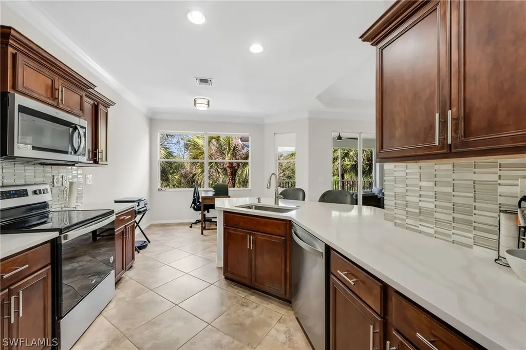 12850 Carrington Circle Naples FL 34105