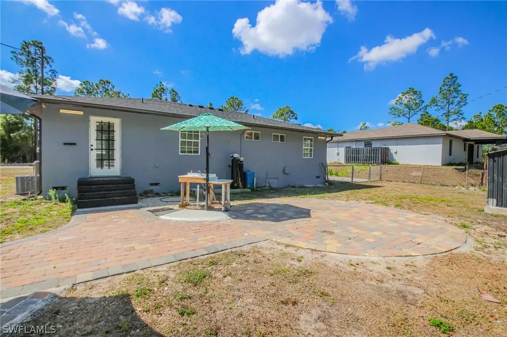 203 E 11th Street Lehigh Acres FL 33972