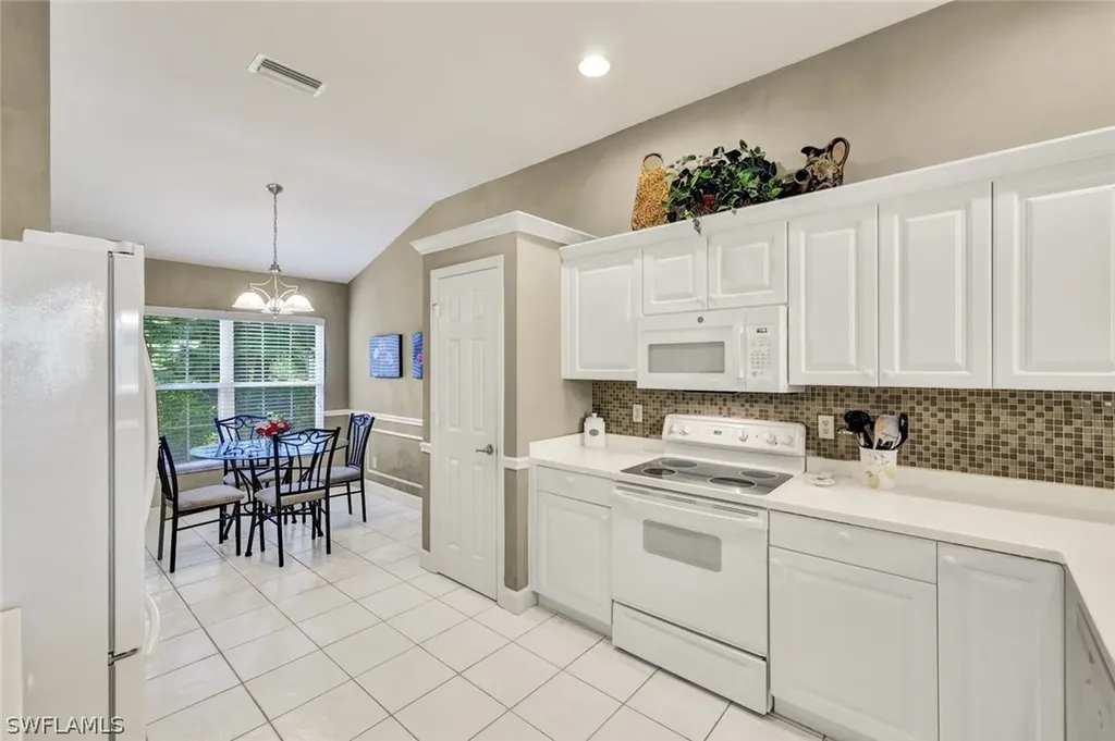 5943 Northridge Drive Naples FL 34110