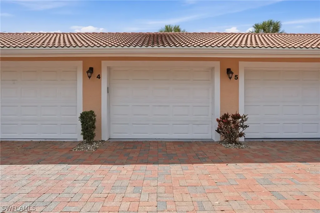 6600 Beach Resort Drive Naples FL 34114