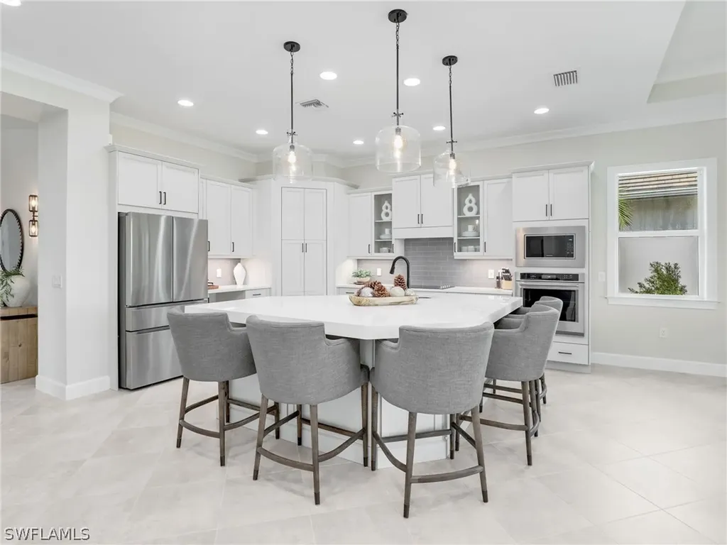 8850 Calypso Court Naples FL 34112