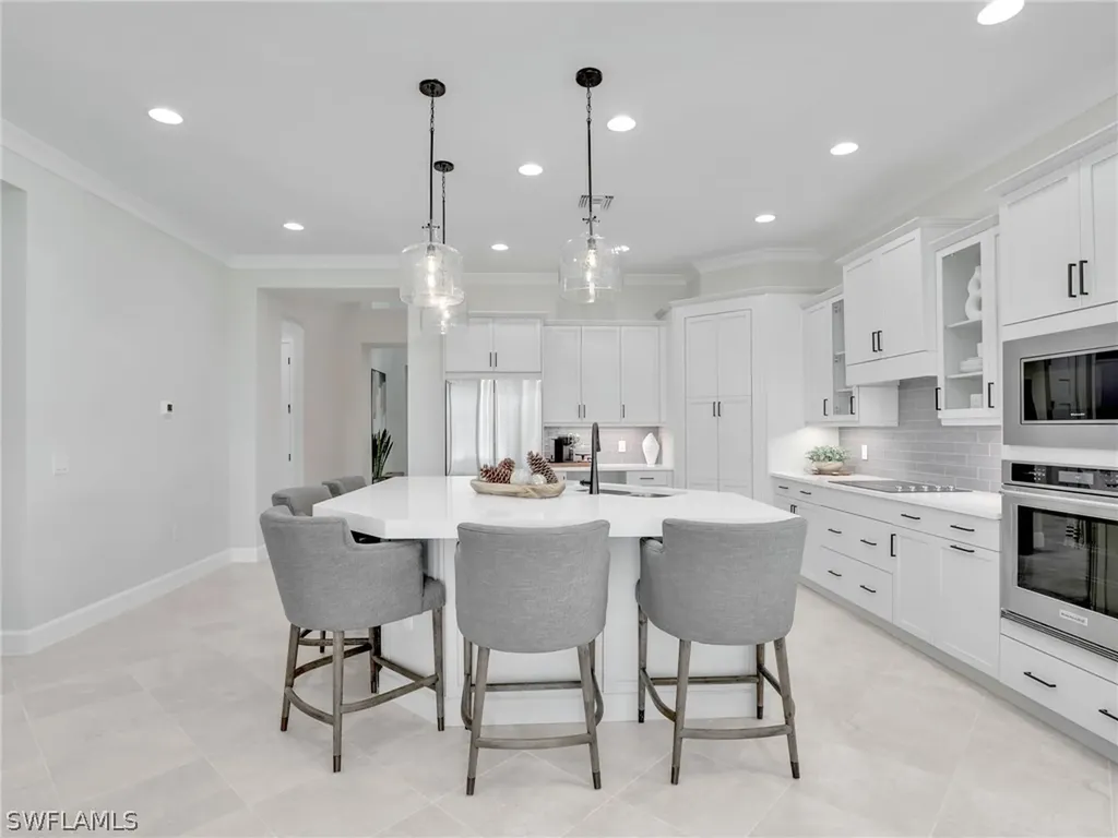 8850 Calypso Court Naples FL 34112