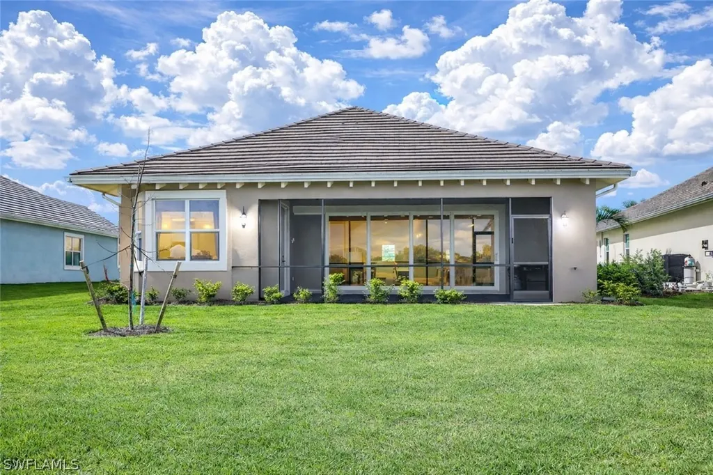 8850 Calypso Court Naples FL 34112