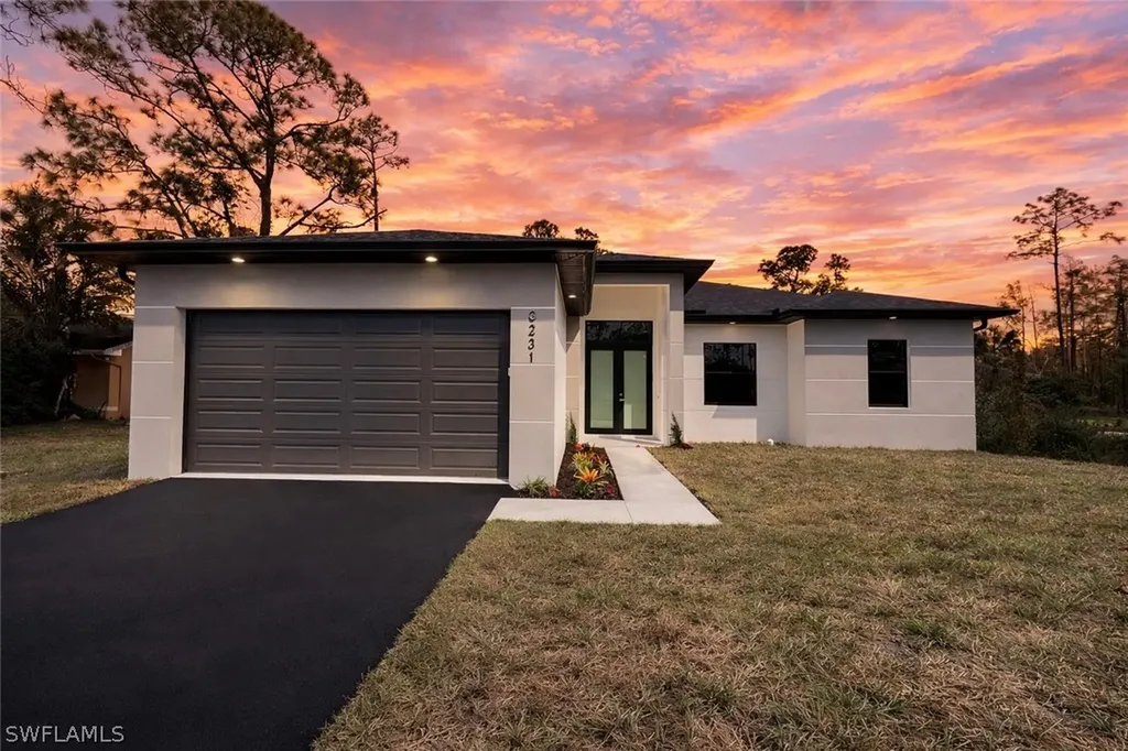 Naples FL, 3231 41ST Avenue NE