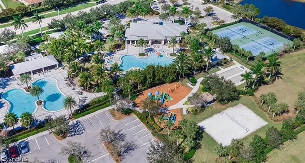 2881 Citrus Street Naples FL 34120